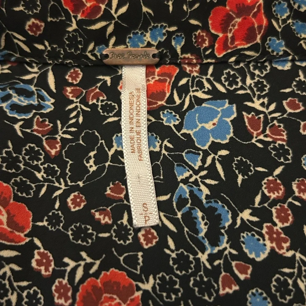 Free People Boho Floral Print Ruffle Neck Bishop Sleeve Blouse, Size Small - Picture 3 of 9